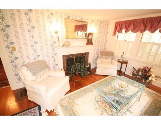97 Edgebrook Rd, Framingham, MA 01701 photo 9