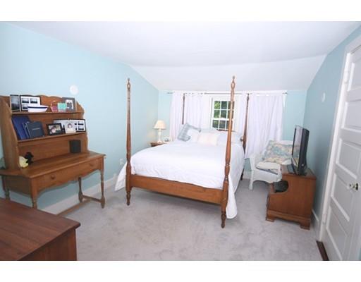 97 Edgebrook Rd, Framingham, MA 01701 photo 18