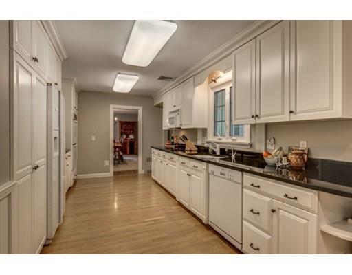 2 Sheldon Rd, Marblehead, MA 01945 photo 14