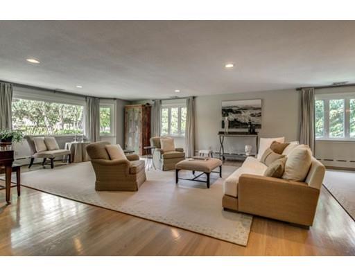 2 Sheldon Rd, Marblehead, MA 01945 photo 4