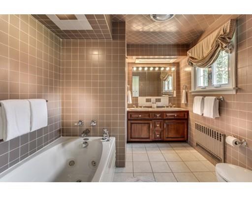 2 Sheldon Rd, Marblehead, MA 01945 photo 19