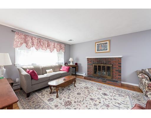 9 Oak St E, Braintree, MA 02184 photo 3