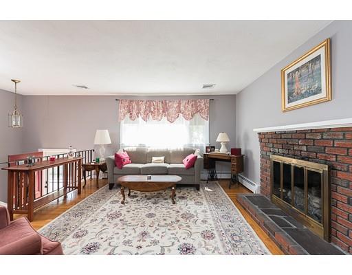 9 Oak St E, Braintree, MA 02184 photo 5