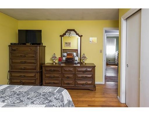 9 Oak St E, Braintree, MA 02184 photo 17