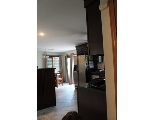 14 Graystone Rd, Stoneham, MA 02180 photo 2