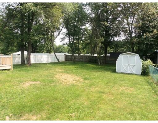 33 Groton St, Springfield, MA 01129 photo 3