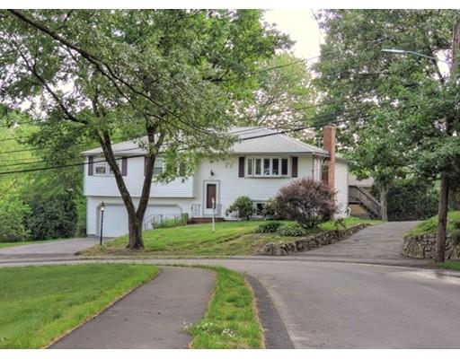 122 Scott Cir, Dedham, MA 02026 photo 2