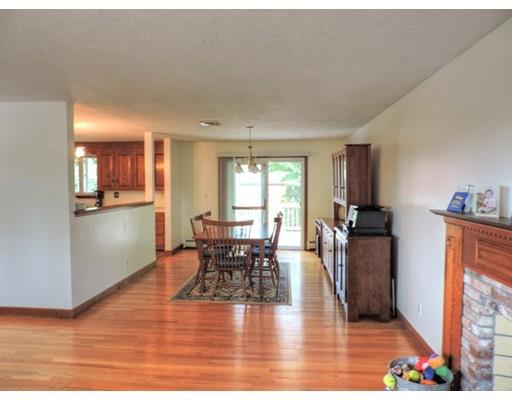 122 Scott Cir, Dedham, MA 02026 photo 4