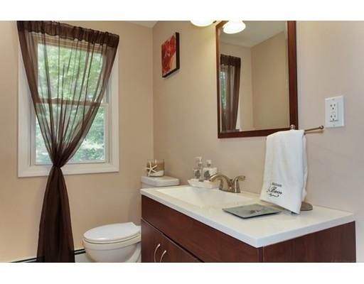91 Sutton Rd, Webster, MA 01570 photo 17