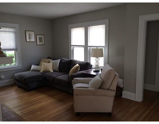20 Harkness Ave, Springfield, MA 01118 photo 4