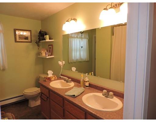 15 Surrey Ln, Webster, MA 01570 photo 25