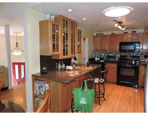 15 Surrey Ln, Webster, MA 01570 photo 17
