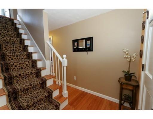 101 Martel Rd, Springfield, MA 01119 photo 6