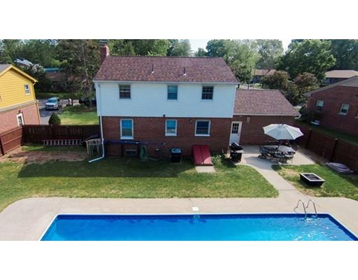 101 Martel Rd, Springfield, MA 01119 photo 2