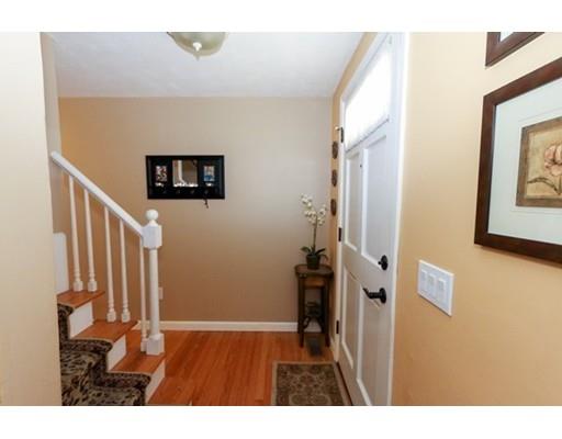 101 Martel Rd, Springfield, MA 01119 photo 7