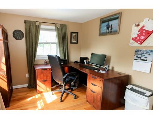 101 Martel Rd, Springfield, MA 01119 photo 21