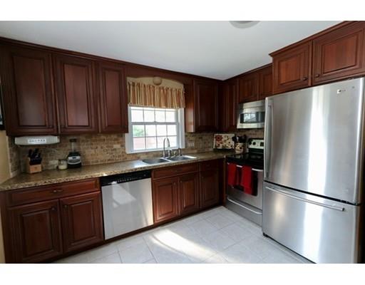 101 Martel Rd, Springfield, MA 01119 photo 15