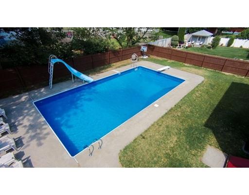 101 Martel Rd, Springfield, MA 01119 photo 3