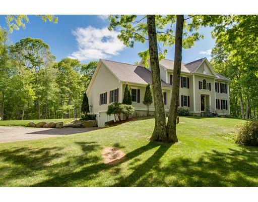 203 Maple St, Douglas, MA 01516 photo 1