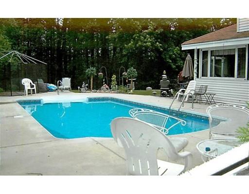 61 Valley St, Dunstable, MA 01827 photo 3