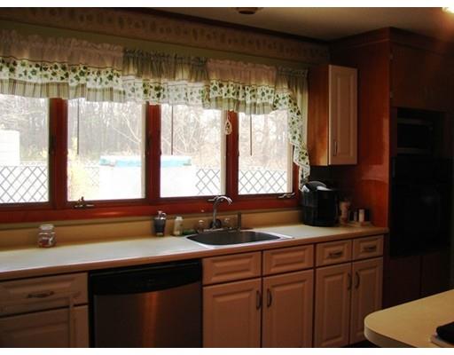 61 Valley St, Dunstable, MA 01827 photo 11