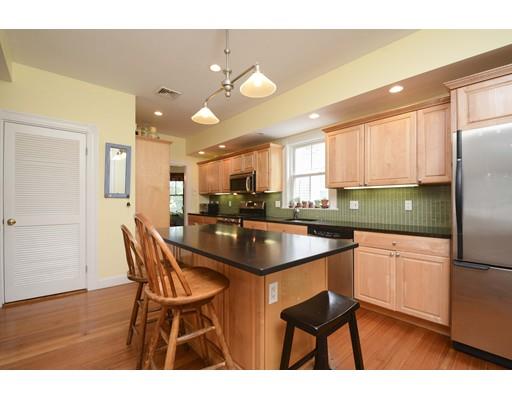 122 Davis Ave #3, Brookline, MA 02445 photo 7