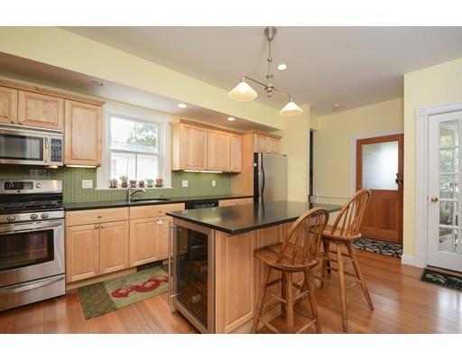122 Davis Ave #3, Brookline, MA 02445 photo 6