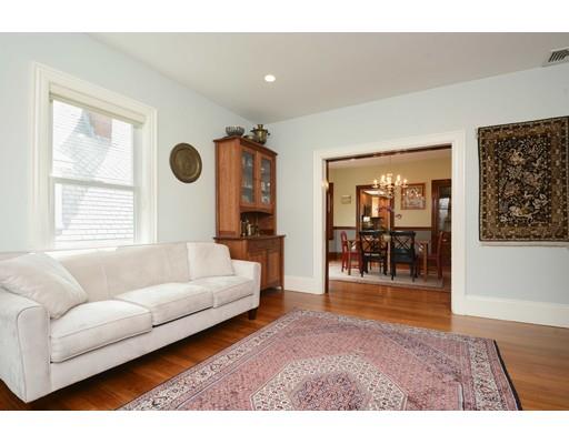 122 Davis Ave #3, Brookline, MA 02445 photo 2