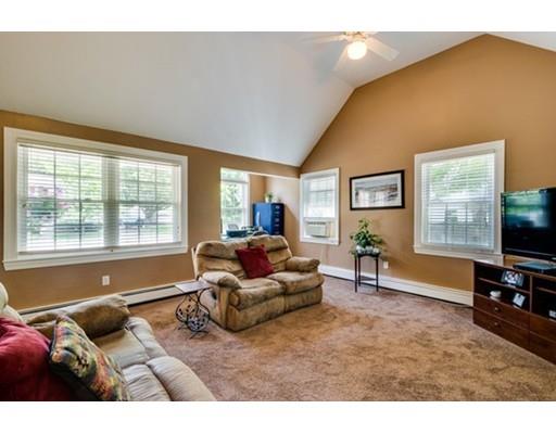 19 Cottage Ave, Millis, MA 02054 photo 4