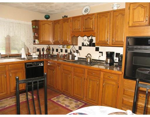 727 Mohawk Dr, Fall River, MA 02722 photo 5