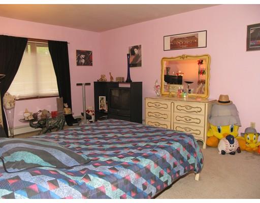 727 Mohawk Dr, Fall River, MA 02722 photo 10