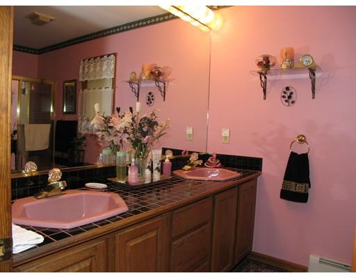 727 Mohawk Dr, Fall River, MA 02722 photo 15