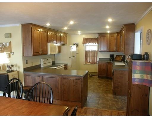 51 Colonial Rd, Webster, MA 01570 photo 9