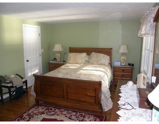 51 Colonial Rd, Webster, MA 01570 photo 14