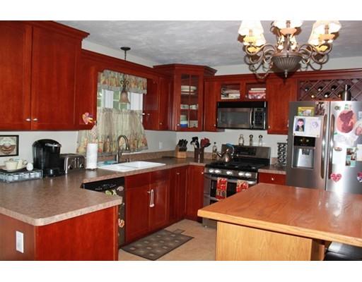 95 Webster St, Douglas, MA 01516 photo 2