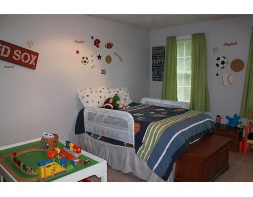 95 Webster St, Douglas, MA 01516 photo 17