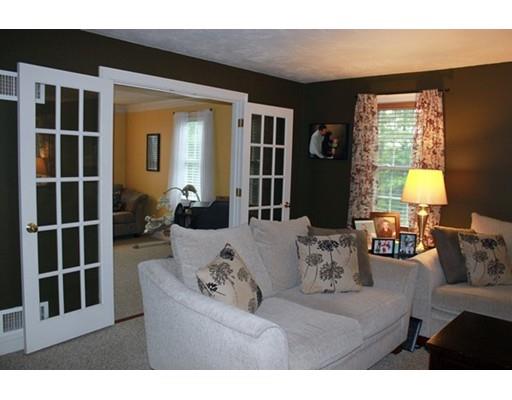 95 Webster St, Douglas, MA 01516 photo 6