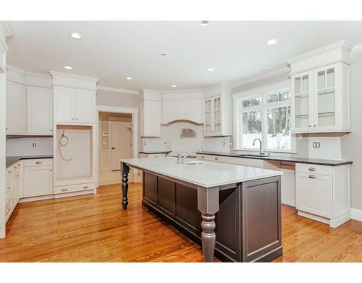 93 Beacon St, Marblehead, MA 01945 photo 8