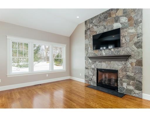93 Beacon St, Marblehead, MA 01945 photo 11