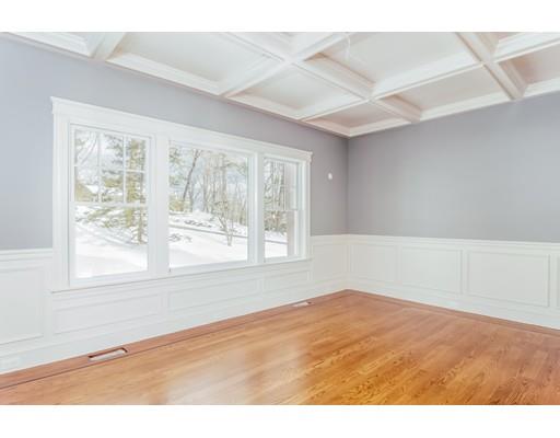 93 Beacon St, Marblehead, MA 01945 photo 6
