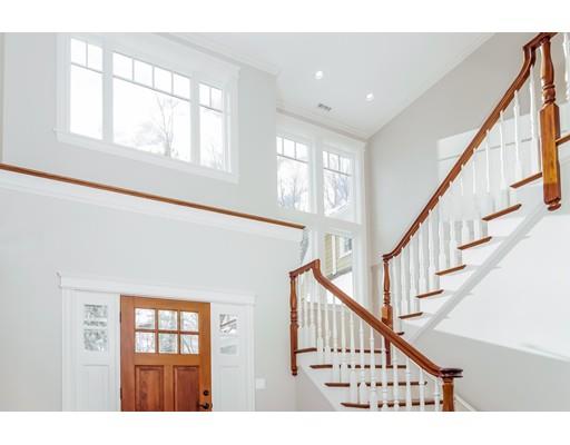 93 Beacon St, Marblehead, MA 01945 photo 4