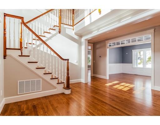 93 Beacon St, Marblehead, MA 01945 photo 3