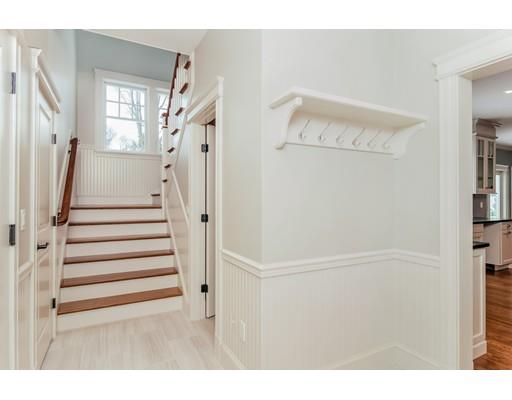 93 Beacon St, Marblehead, MA 01945 photo 13