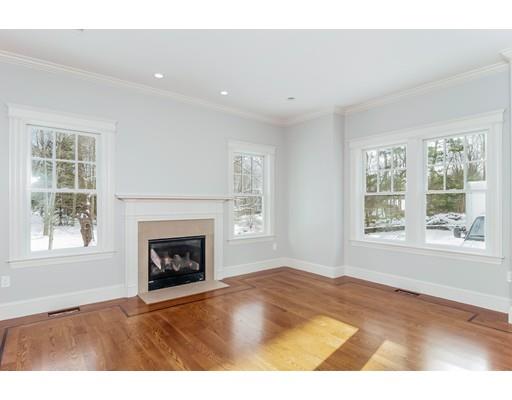 93 Beacon St, Marblehead, MA 01945 photo 5