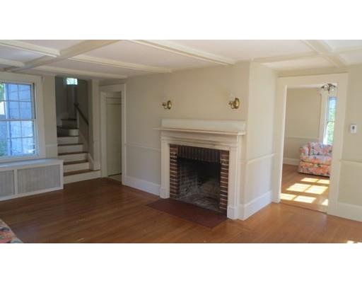 61 Gregory St, Marblehead, MA 01945 photo 2