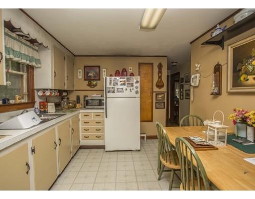 25 Everett St, Taunton, MA 02780 photo 4