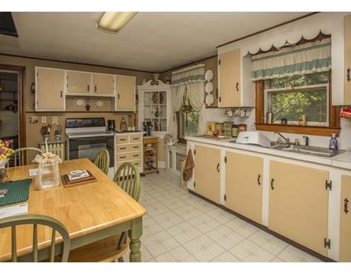 25 Everett St, Taunton, MA 02780 photo 7