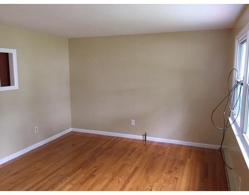 153 Moss Rd, Springfield, MA 01119 photo 10