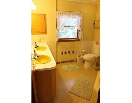 21 Lyman Ave, Easthampton, MA 01027 photo 15