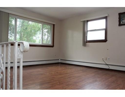 3 Autumn Ln, Gloucester, MA 01930 photo 5